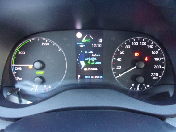 TOYOTA Yaris TOYOTA YARIS-012.jpg